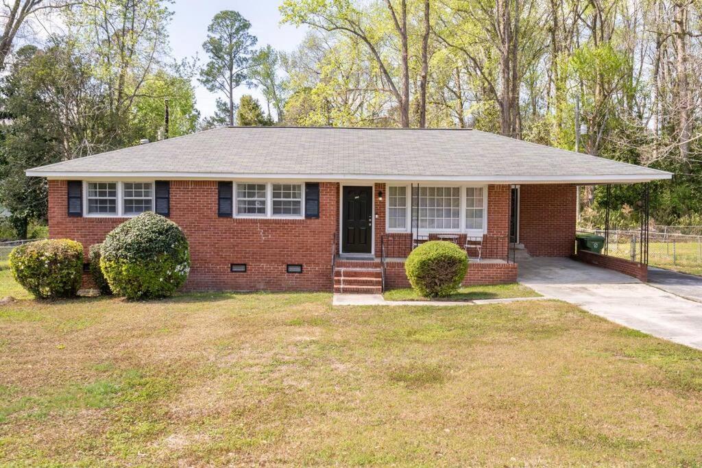 Updated Home Near Fort Jackson Columbia Zewnętrze zdjęcie