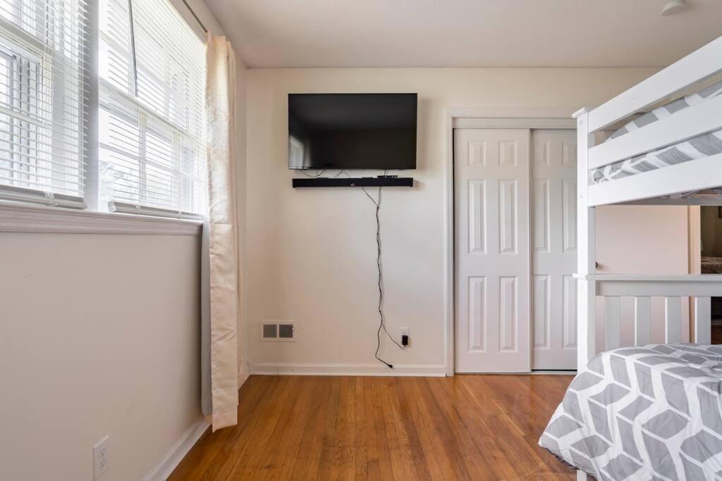 Updated Home Near Fort Jackson Columbia Zewnętrze zdjęcie