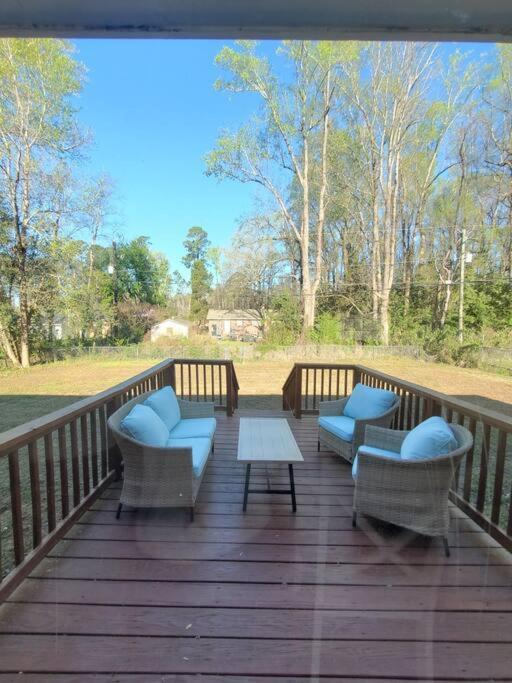 Updated Home Near Fort Jackson Columbia Zewnętrze zdjęcie