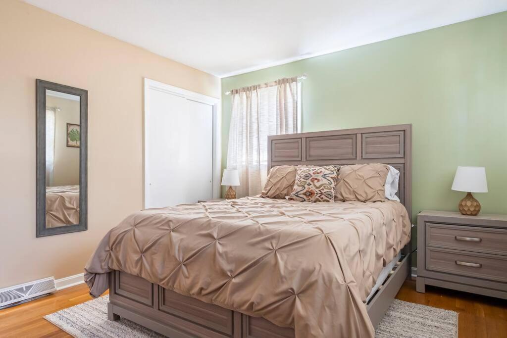 Updated Home Near Fort Jackson Columbia Zewnętrze zdjęcie